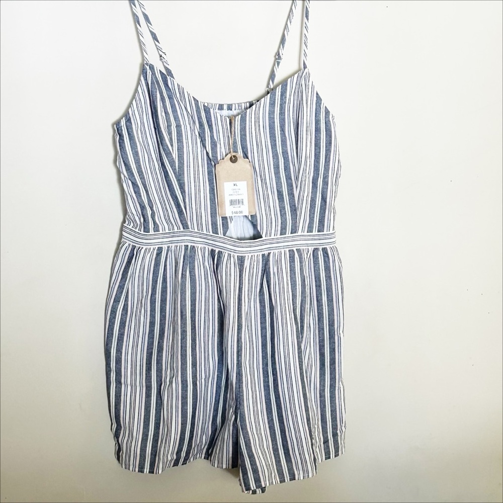 True Craft NWT Size XL Striped Keyhole Romper New